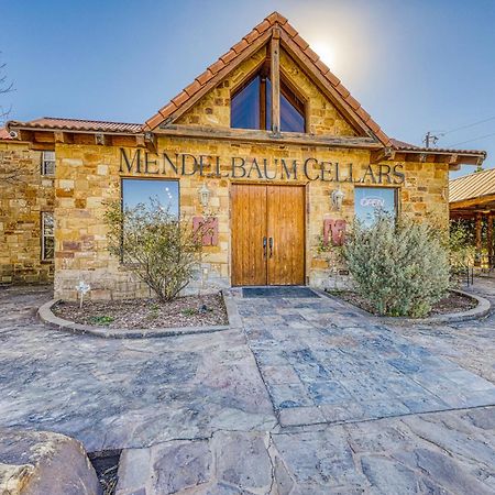 The Pecan @ Mendelbaum Winery Guest Cabins Fredericksburg Exterior foto
