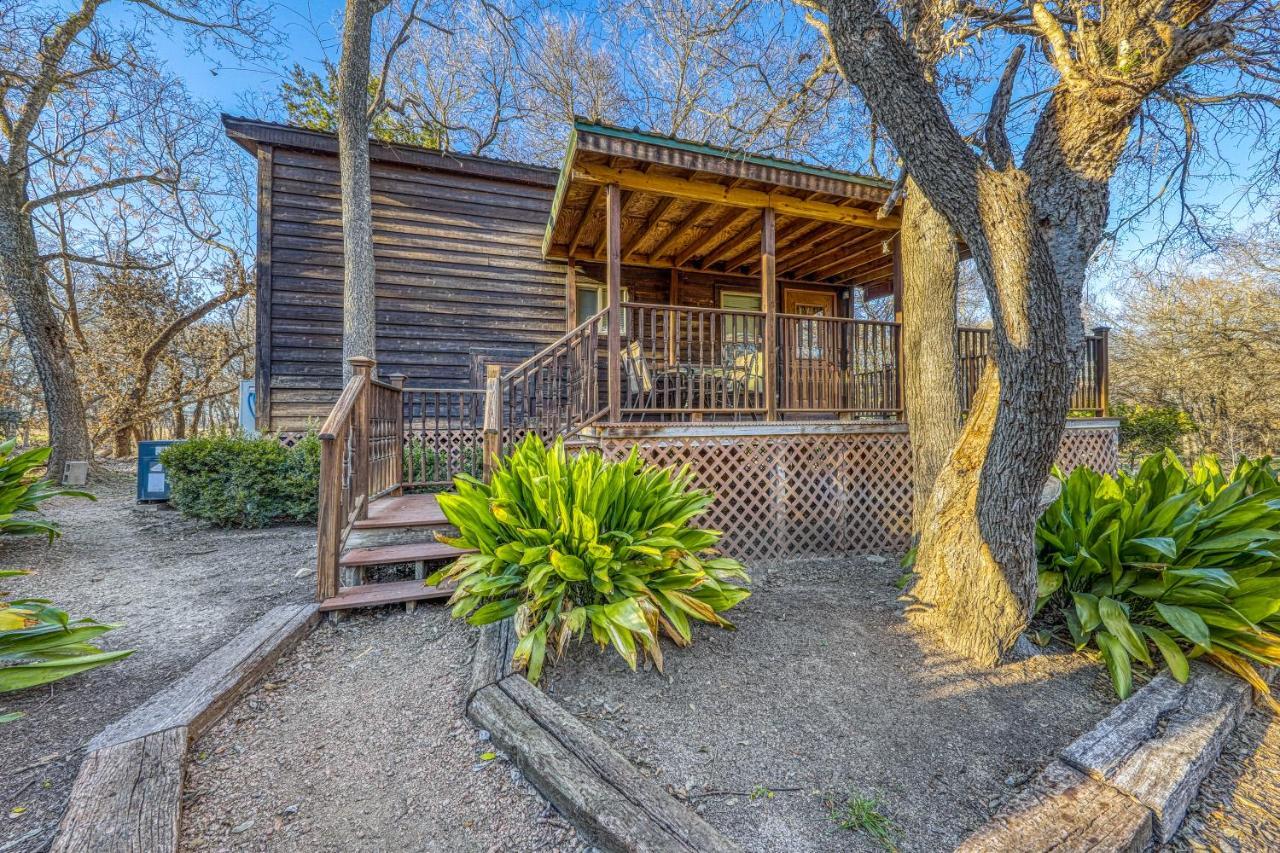 The Pecan @ Mendelbaum Winery Guest Cabins Fredericksburg Exterior foto
