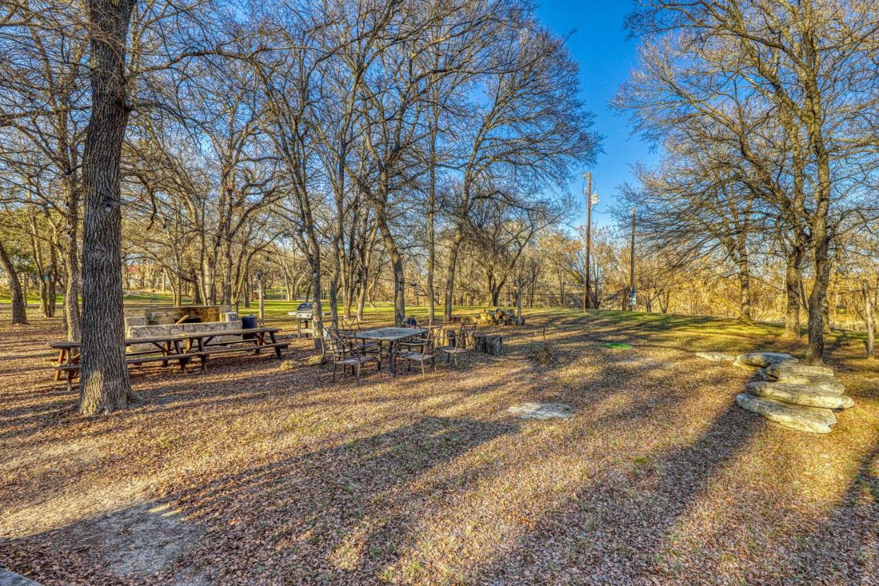 The Pecan @ Mendelbaum Winery Guest Cabins Fredericksburg Exterior foto