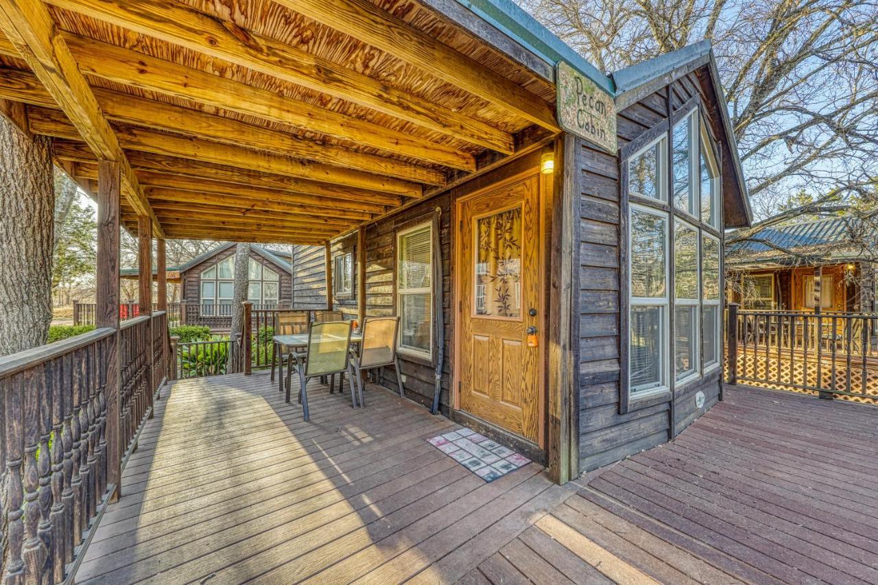 The Pecan @ Mendelbaum Winery Guest Cabins Fredericksburg Exterior foto