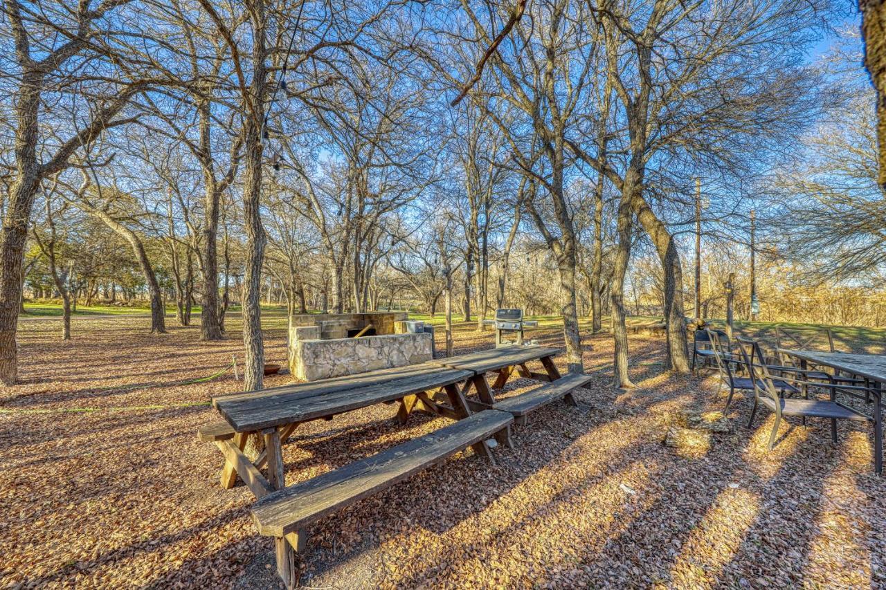 The Pecan @ Mendelbaum Winery Guest Cabins Fredericksburg Exterior foto
